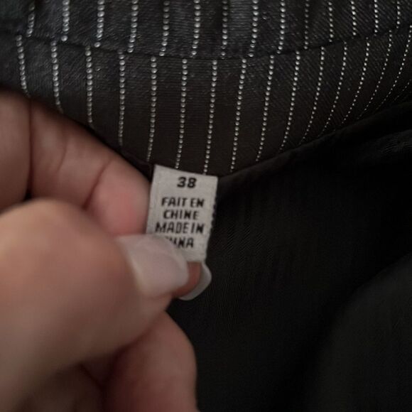 Le Chateau Men’s Black Pinstripe Blazer Size 38‎ - Picture 13 of 15